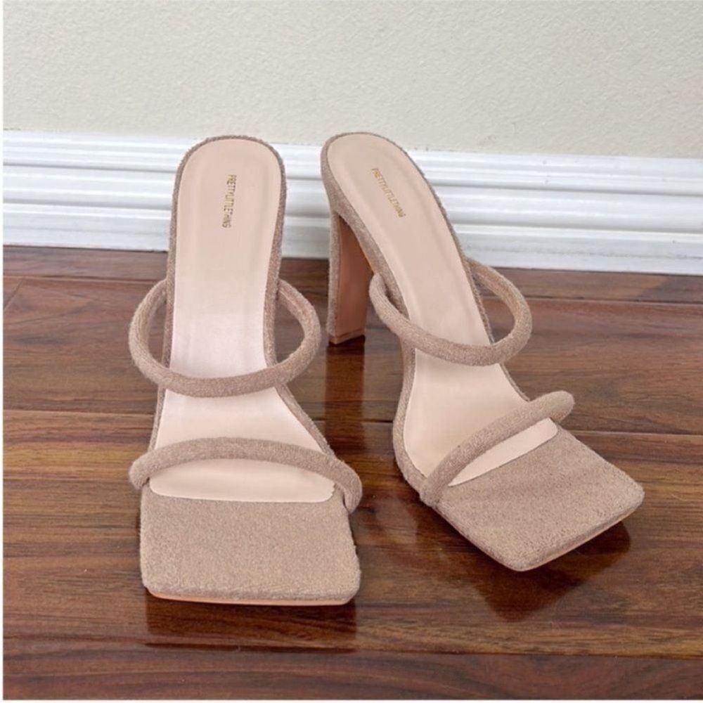 NWOT Pretty Little Thing Slide Square Toe Strappy Heels